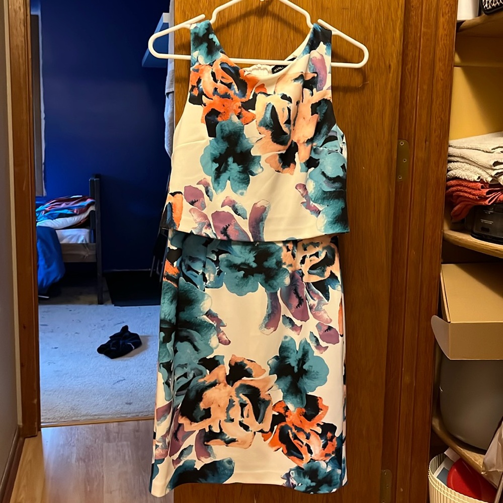 Ivanka Trump size 4 floral dress